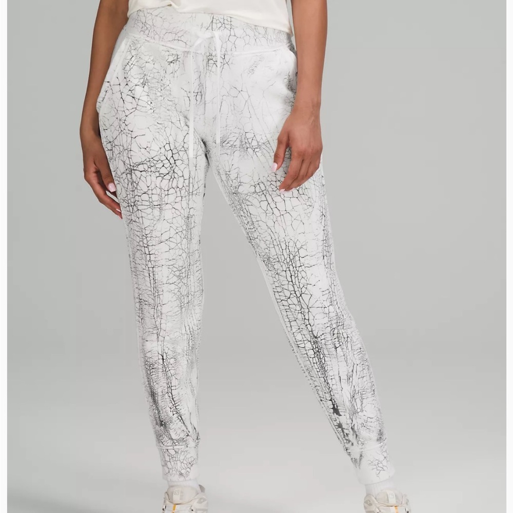 Lululemon Warm Down Jogger Thread Dye